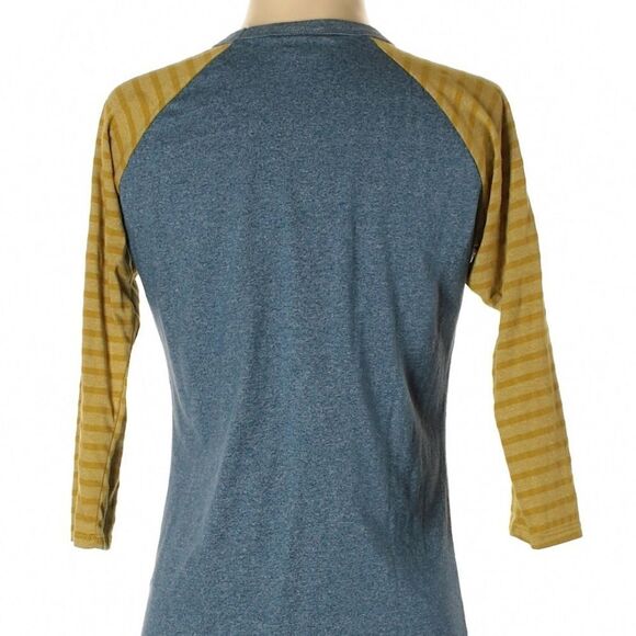 2/$20 LuLaRoe 3/4 Sleeve Crew Neck - Picture 2 of 3